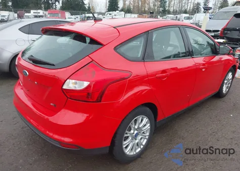 2012 Ford Focus Se из США, поврежденный, VIN 1FAHP3K2XCL178067